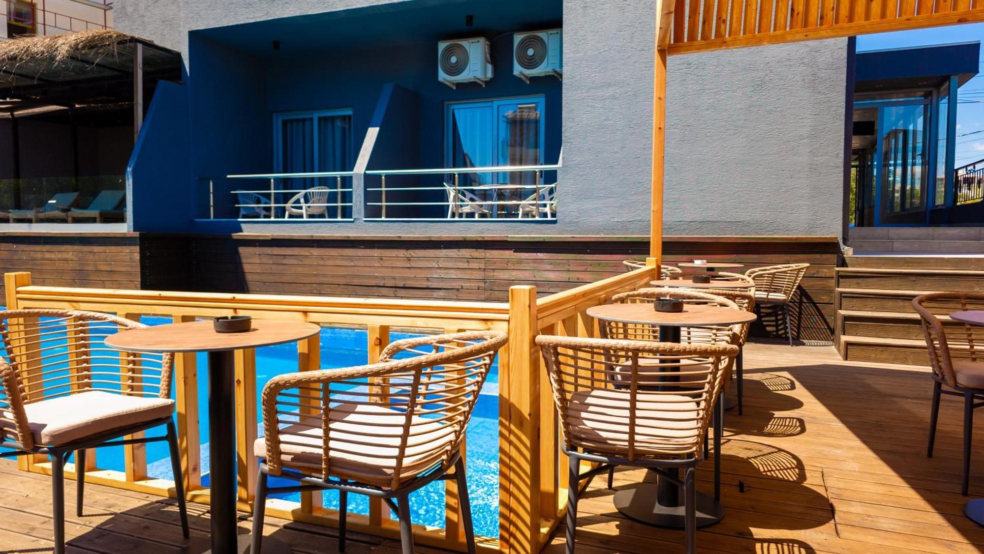 Hotel Piramida Ksamil Bagian luar foto