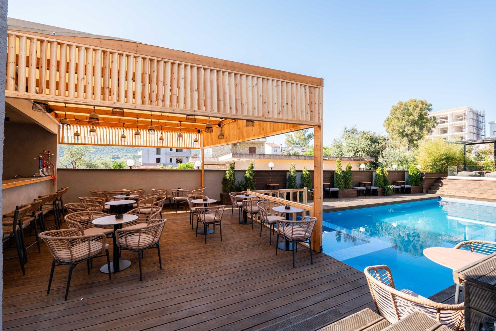Hotel Piramida Ksamil Bagian luar foto